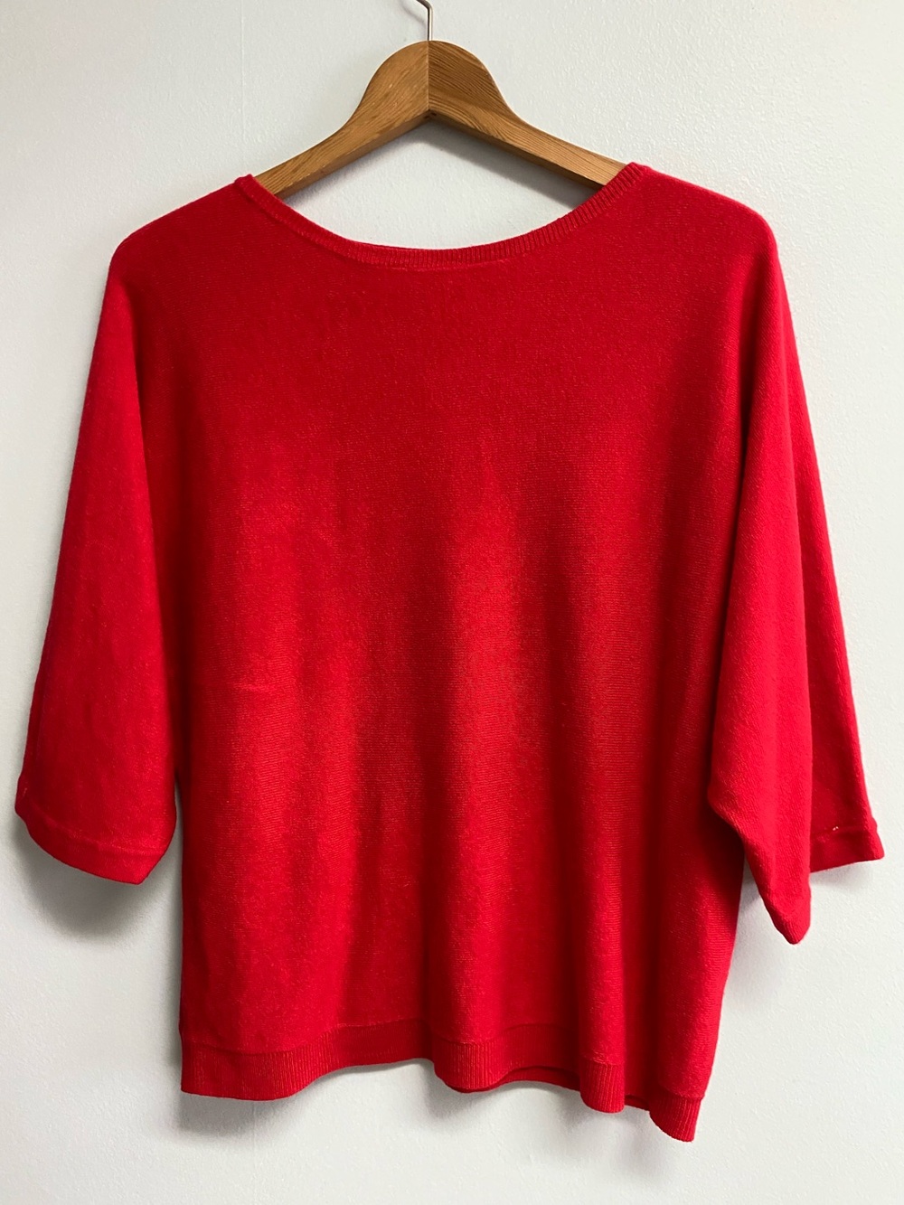 NY&C NEW YORK & COMPANY DROP SHOULDER 3/4 SLEEVE SWEATER - LARGE